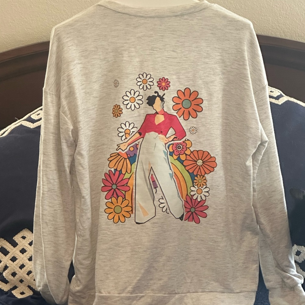 Harry Styles sweatshirt. Extremely soft, comfortable, and oversized